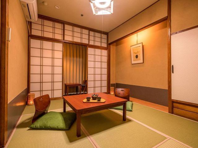 加贺 Ooedo Onsen Monogatari Yamashiro Saichoraku酒店 客房 照片